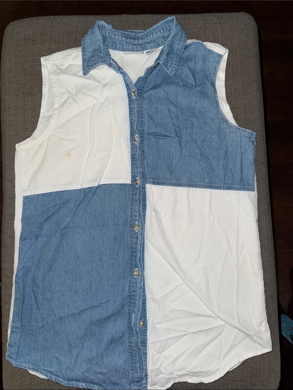 Vintage County Seat Nuovo Men's Two-Tone Blue and White Sleeveless Button-Down